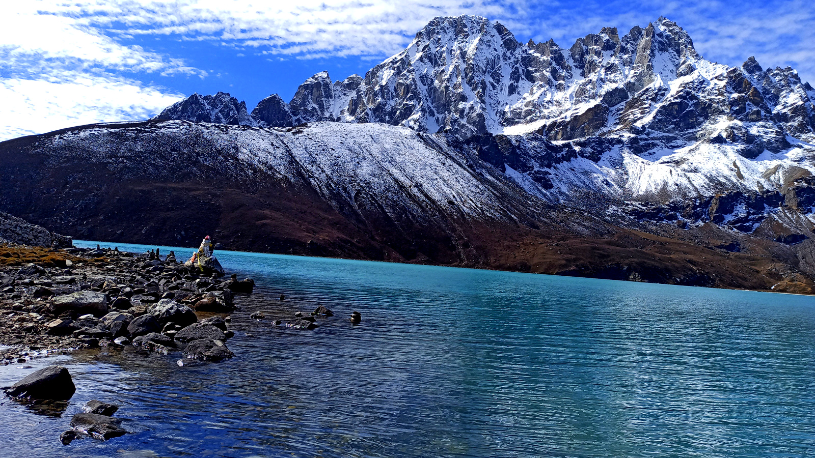 group trek nepal