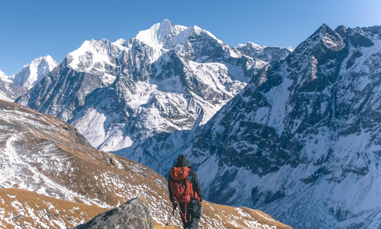 5 Best 6000m Peaks in Nepal